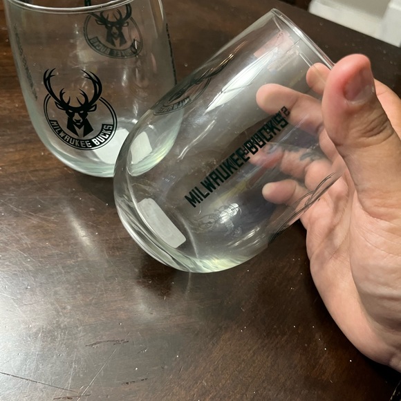 Milwaukee bucks glass cups - Picture 3 of 4